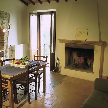 Farmház La Casa Di Piandelbello