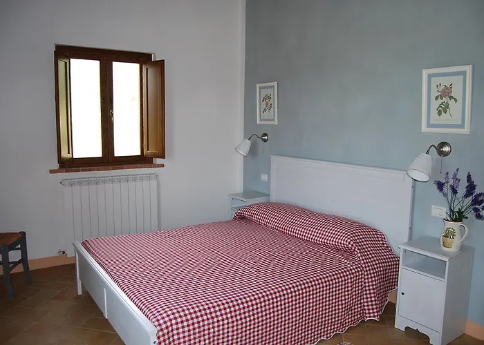 مزرعة للإقامة La Casa Di Piandelbello